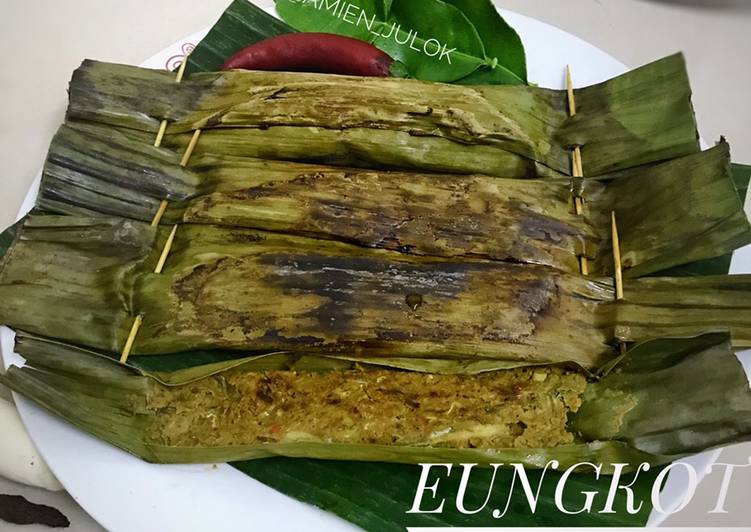 Resep memasak Eungkot Payeh Aceh (Ikan Pepes) yang menggoyang lidah 