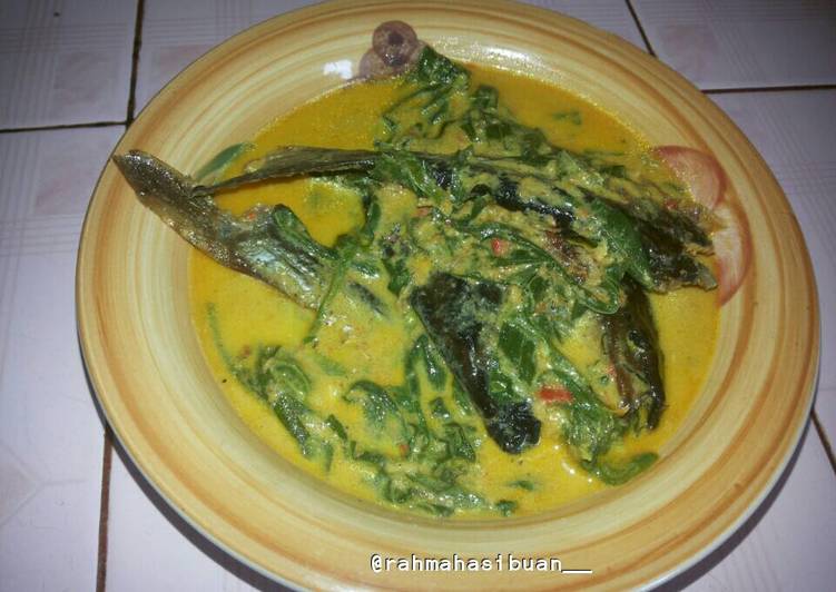 Resep: Gulai ikan salai patin mix daun ubi (khas melayu Riau) yang bikin ketagihan