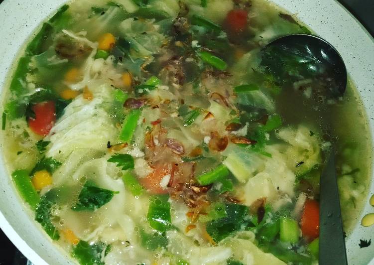 Resep: Sup sayuran sumsum sapi lezat 