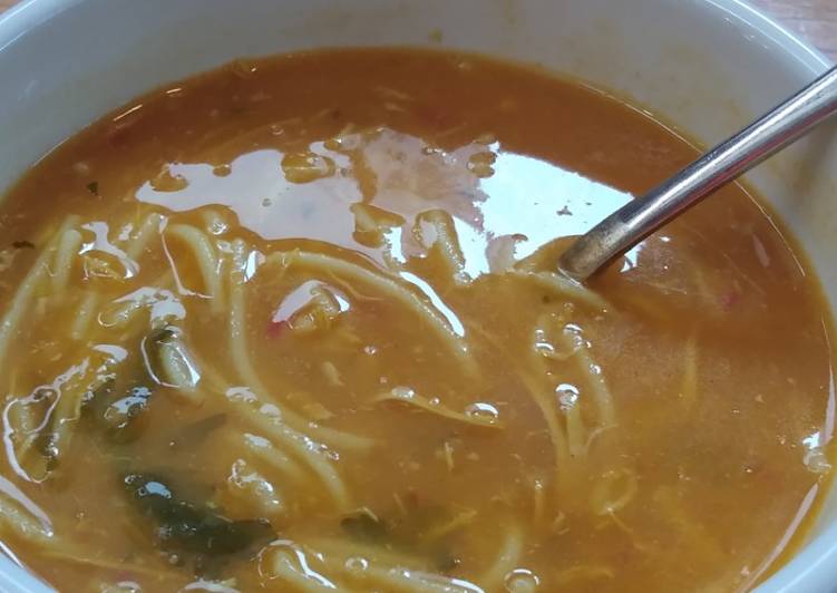Sup Ayam laksa labu Kuning (Chicken laksa pumpkin soup)