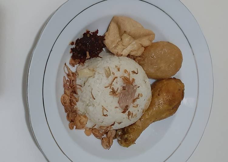 Nasi Gurih/Belamak Rempah Rice cooker Ala ku