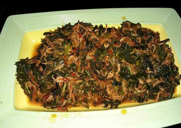 Resep memasak Sambel pedas daun singkong dan ebi 