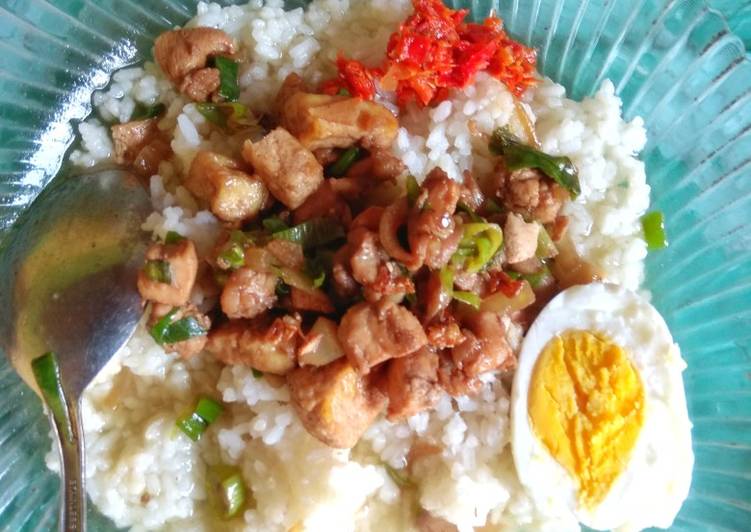 Cara Mudah membuat Nasi bakmoy ayam enak