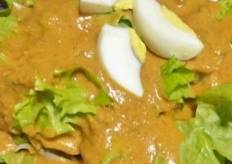 Cara mengolah 10. Gado - gado Surabaya / Vegetable Salad with Peanut Sauce 