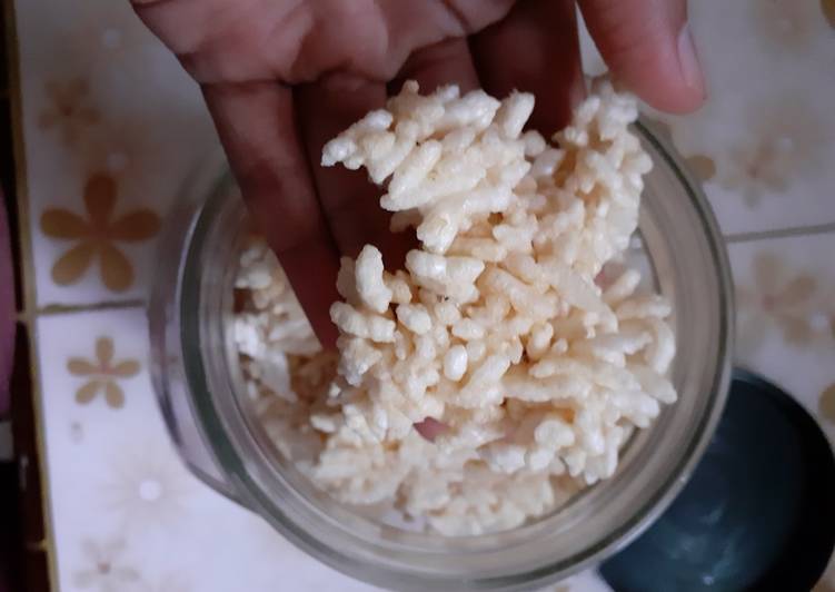Rengginang dari nasi sisa (yang penting nasi layak makan)