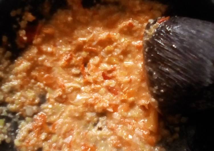 Cara Mudah memasak Sambal kemiri untuk soto ayam atau daging yang bikin ketagihan