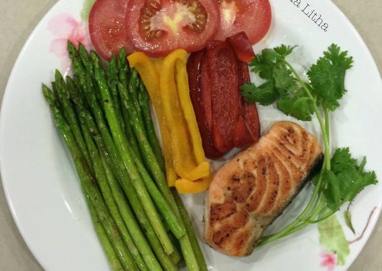 Resep memasak Sayur panggang + ikan salmon bumbu lada garam #healthy food 
