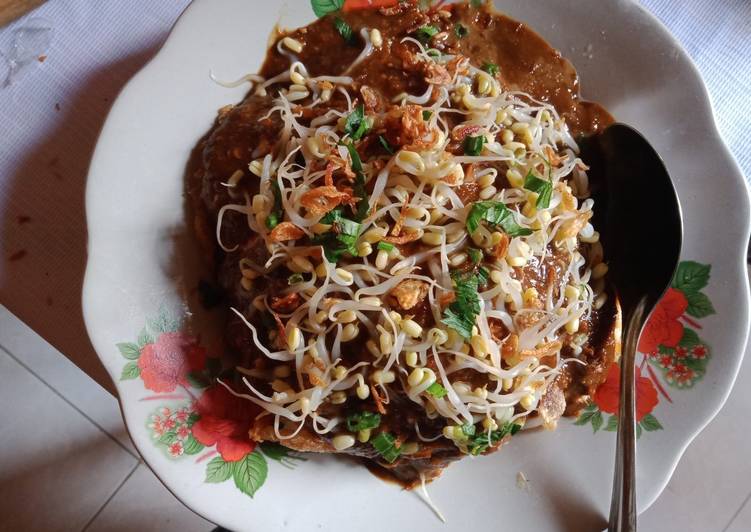 Resep memasak Lontong Tahu telor Malang enak