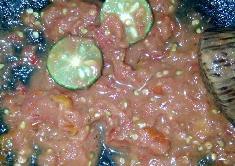 Resep: Sambal Tempong a.k.a Sambal Tomat khas Banyuwangi 