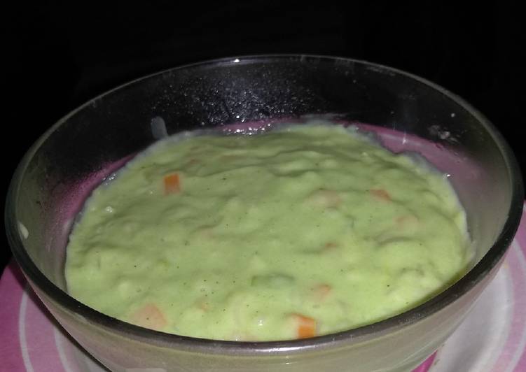 Pasta green soup