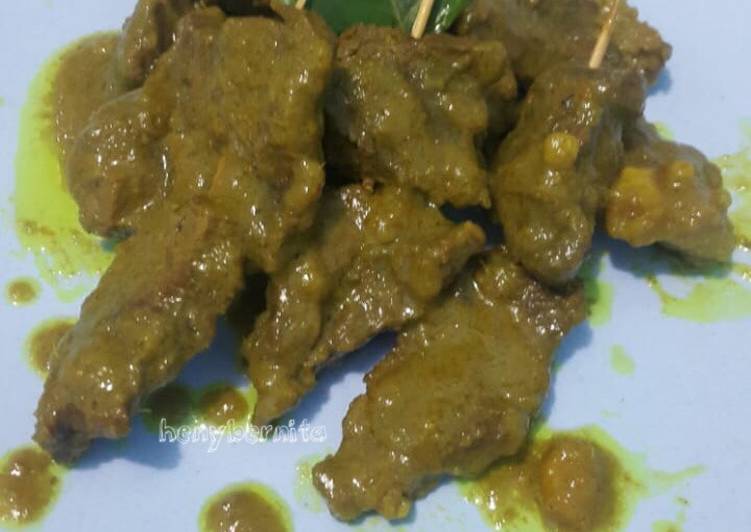 Resep: Sate komoh bumbu kuning 
#FestivalResepAsia#[Indonesia]#[Daging kambing]# 