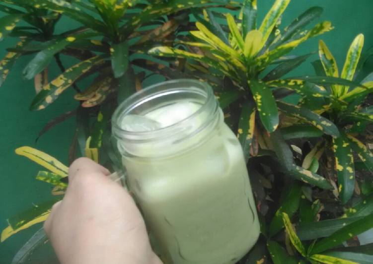 Cara membuat Thai green tea milky enak