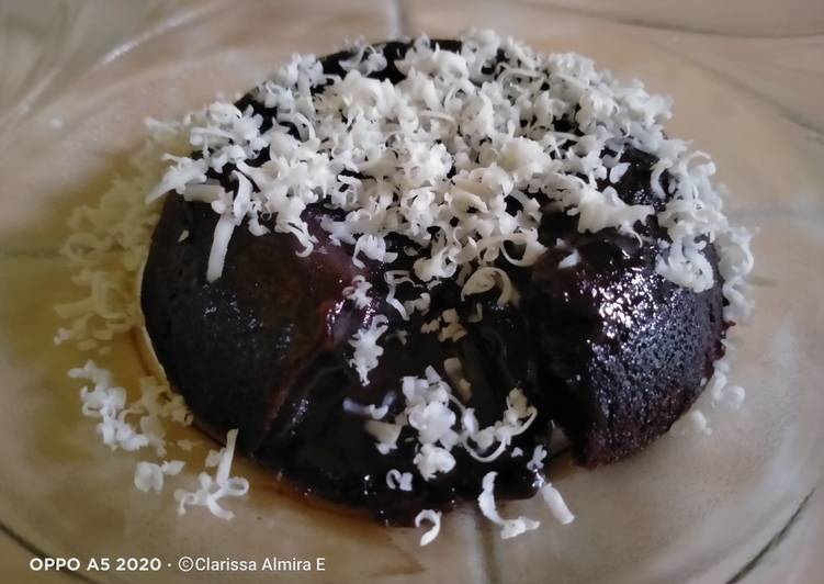 Resep: Lava cake chocolatos tabur keju enak