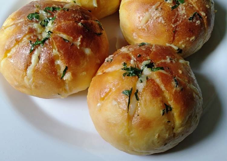 Resep membuat Chicken Korean garlic cheese bread 