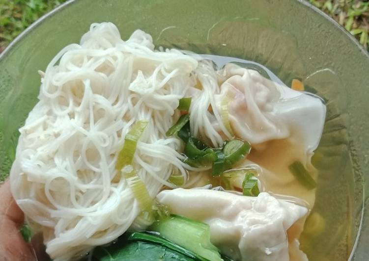 Resep: Vegan wonton noodle soup istimewa