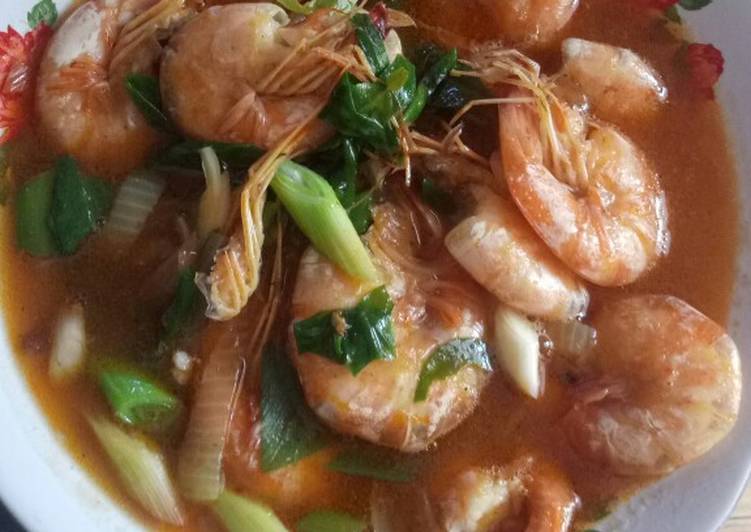 Resep: Udang saus tomyam super pedas enak