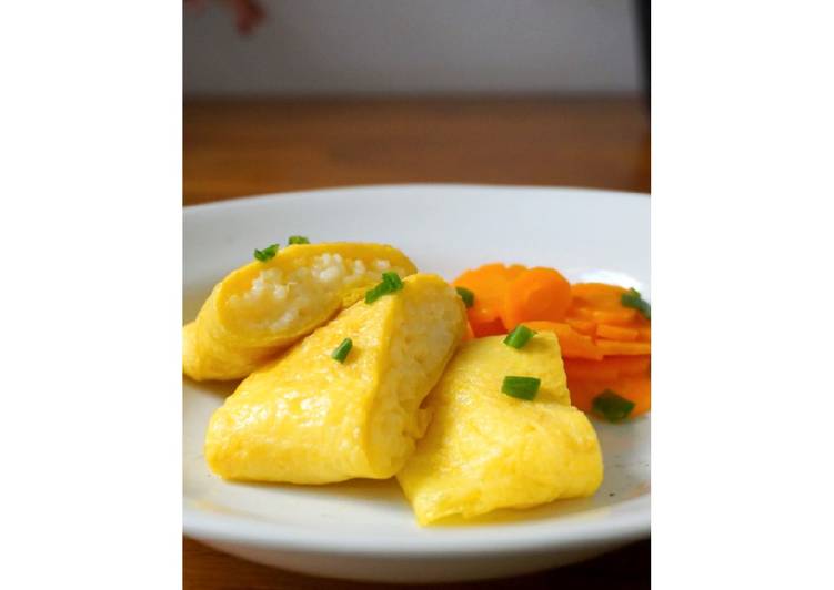 Resep: Butter rice omelette with veggies 