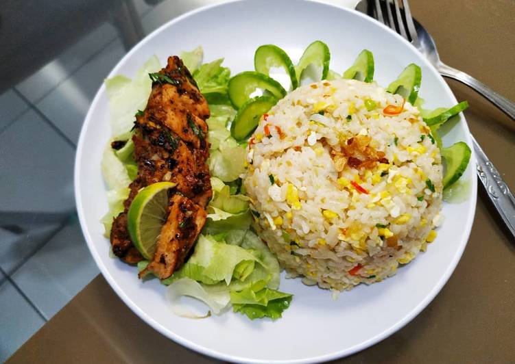 Resep: Garlic Butter Fried Rice and Spicy Garlic Cilantro Lime Chicken 