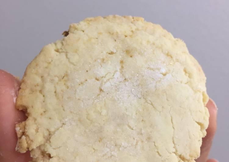 Soft and Chewy Lemon Cookie