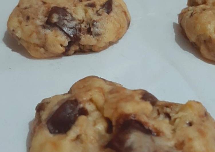 Soft and Chewy Cookies
