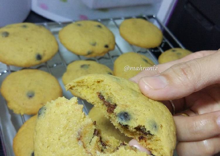 Cara membuat Soft cookies selai coklat enak