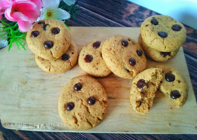 Chewy and Soft Chocochips Cookies