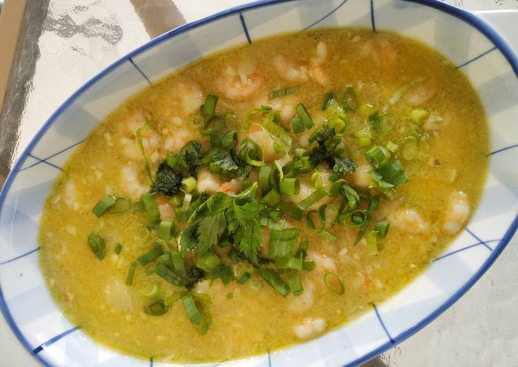 Shrimp with Garlic Butter Broth