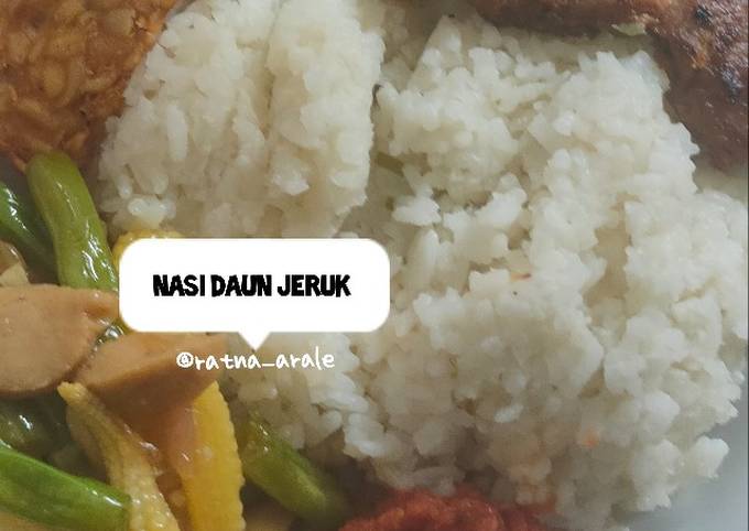 Resep Nasi daun jeruk (rice cooker)