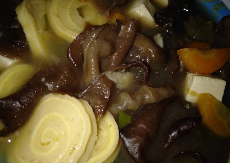 Cara mengolah Sup kimlo/sup jamur kuping istimewa