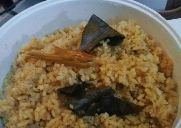 Resep: Nasi Kebuli Ayam rice cooker ala resto