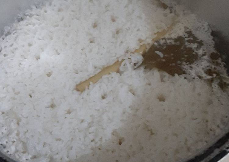 Resep membuat Nasi Uduk Rice Cooker Praktis ala ku yang bikin ketagihan