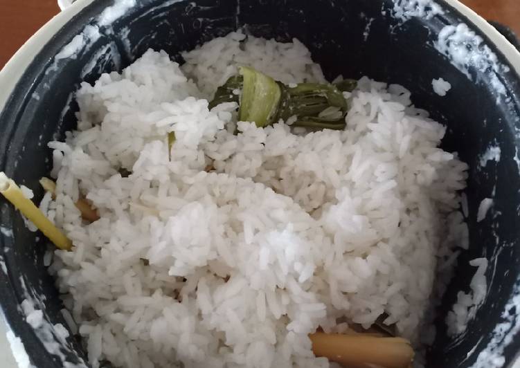 Cara memasak Nasi Uduk rice cooker simple istimewa