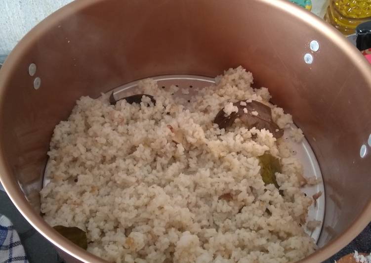Cara Mudah membuat Nasi Uduk Abang Gerobakan yang bikin ketagihan