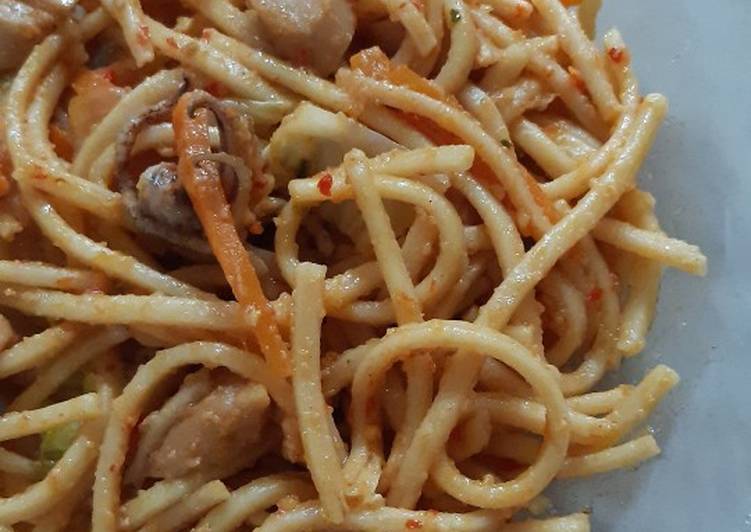 Resep membuat Mie gomak goreng a.k.a spagetti medan 😄 lezat 