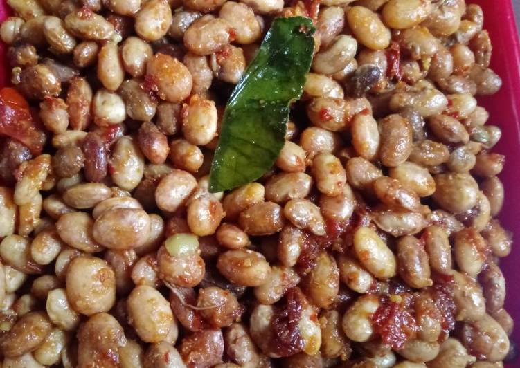 Cara membuat Kacang garut bumbu merah ala resto