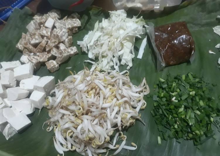 Resep mengolah Nasi Lengko Cirebon simpel 