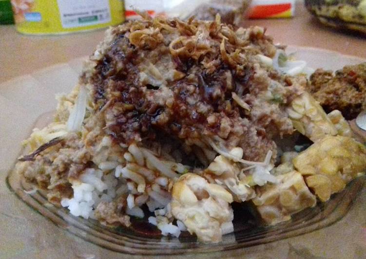 Resep: Nasi Lengko Cirebon lezat