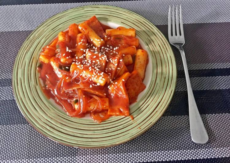Toppokki (떡볶이)