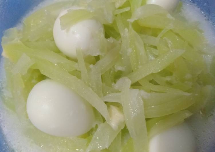 Resep membuat Sayur santan labu siam telur puyuh istimewa
