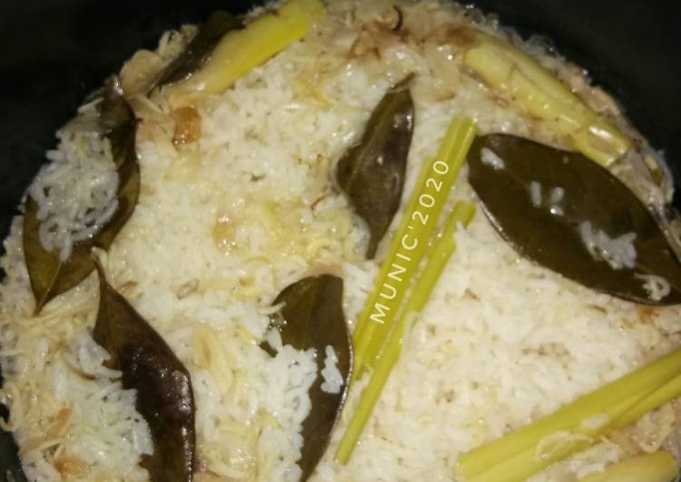 Resep: Nasi liwet simple dengan rice cooker yang bikin ketagihan