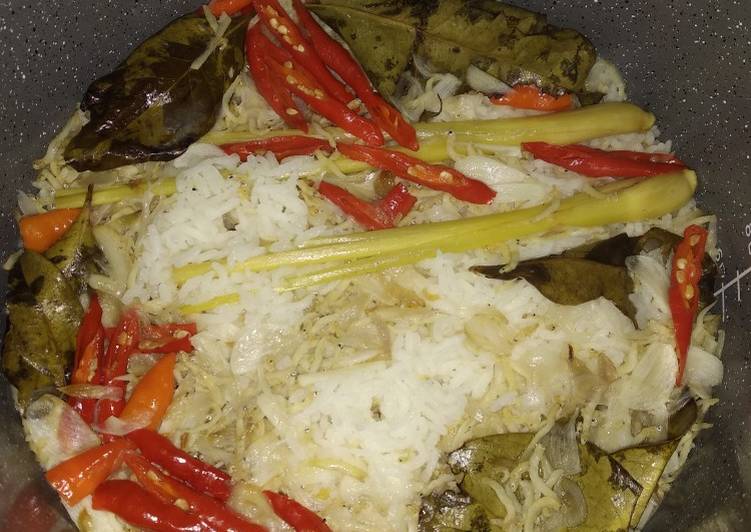 Resep: Nasi liwet ricecooker yang bikin ketagihan