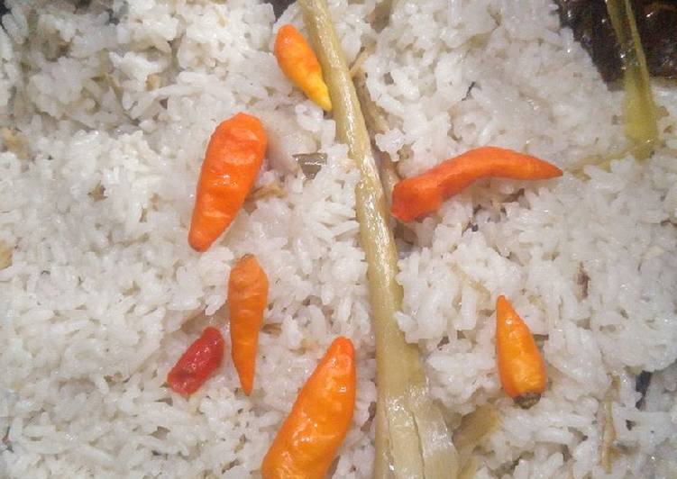 Cara memasak Nasi Liwet Rice Cooker Simple yang menggugah selera