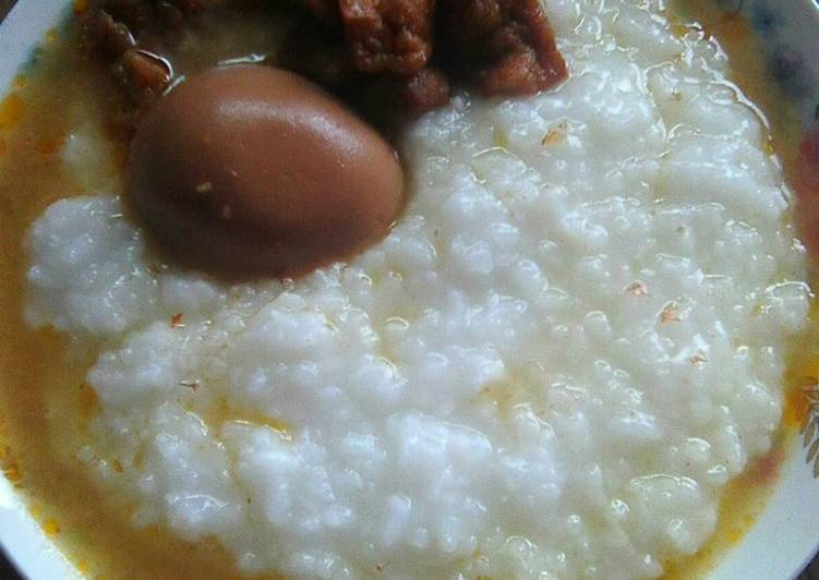 Cara membuat Bubur nasi dg sambal tumpang,pindang telor ala resto