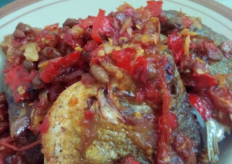 Resep memasak Ikan bawal balado tauco yang menggugah selera