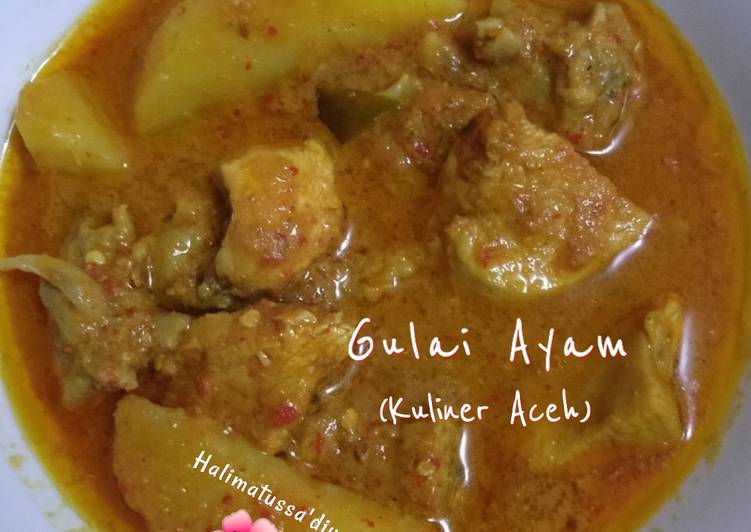 Gulai Ayam (Kuliner Aceh)