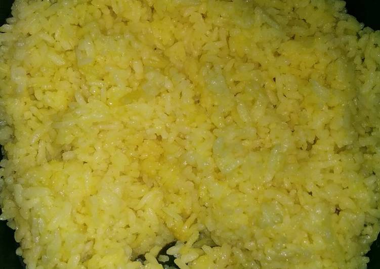 Cara memasak Nasi kuning gurih magic com lezat 