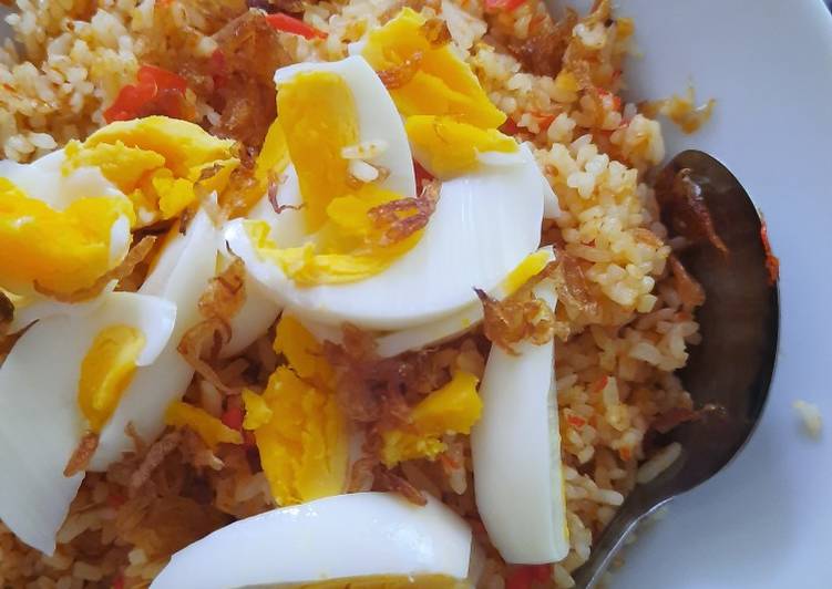 Cara mengolah Nasi goreng lidah netizen yang menggoyang lidah 
