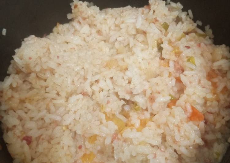 Cara Mudah memasak Nasi gurih tomat (ricecooker) sedap 