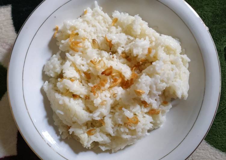 Resep: Nasi Gurih rice cooker yang bikin ketagihan 