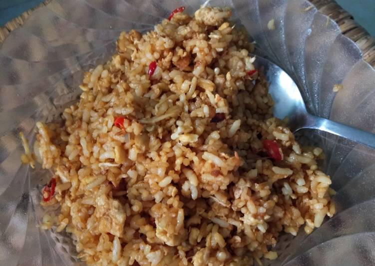 Resep: Nasi goreng with teri nasi yang menggoyang lidah 